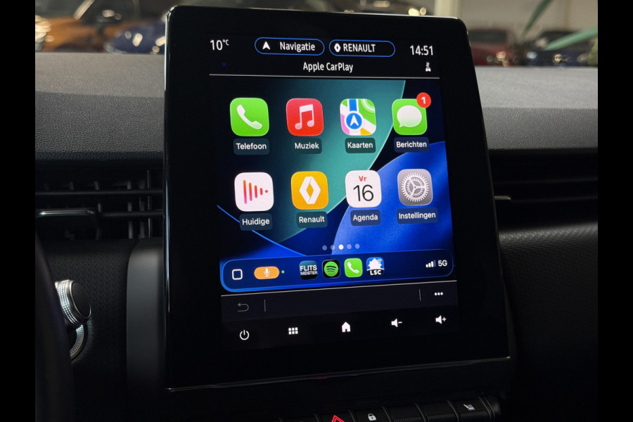 Renault Clio 1.3 TCe 130pk Aut | intens | Groot Navi | 17" | Stoelverwarming | Carplay | Cruise Control | 100% Dealer onderhouden!