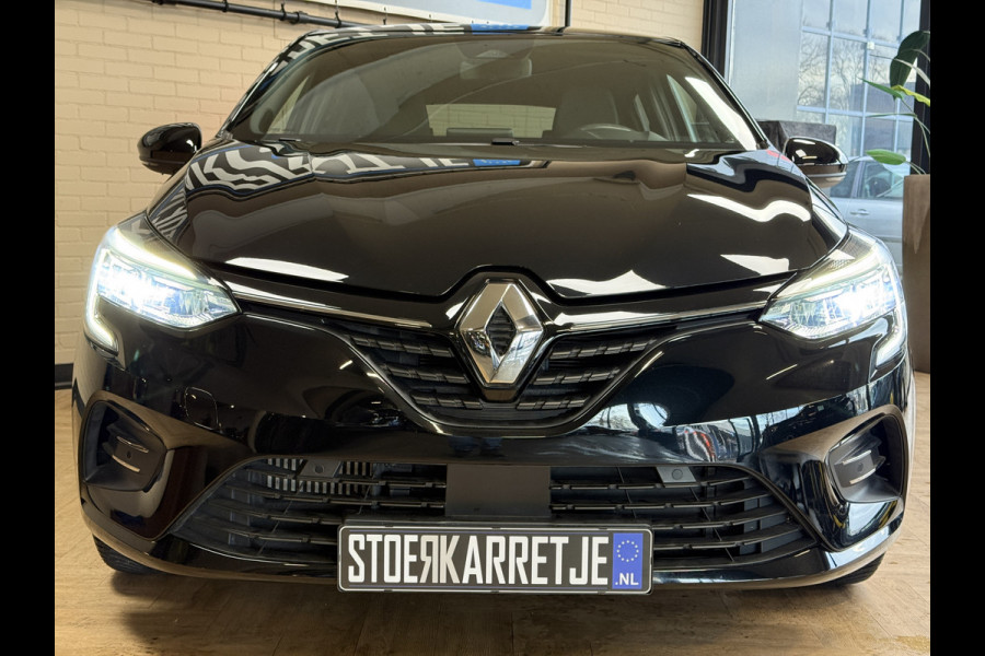 Renault Clio 1.3 TCe 130pk Aut | intens | Groot Navi | 17" | Stoelverwarming | Carplay | Cruise Control | 100% Dealer onderhouden!