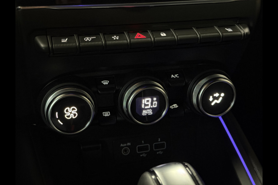 Renault Clio 1.3 TCe 130pk Aut | intens | Groot Navi | 17" | Stoelverwarming | Carplay | Cruise Control | 100% Dealer onderhouden!