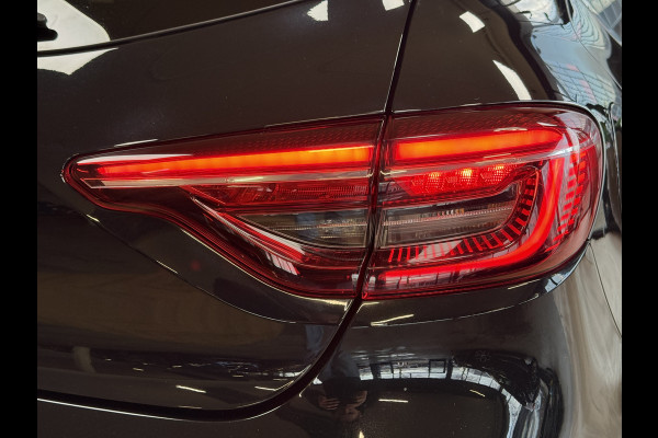 Renault Clio 1.3 TCe 130pk Aut | intens | Groot Navi | 17" | Stoelverwarming | Carplay | Cruise Control | 100% Dealer onderhouden!