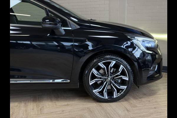 Renault Clio 1.3 TCe 130pk Aut | intens | Groot Navi | 17" | Stoelverwarming | Carplay | Cruise Control | 100% Dealer onderhouden!