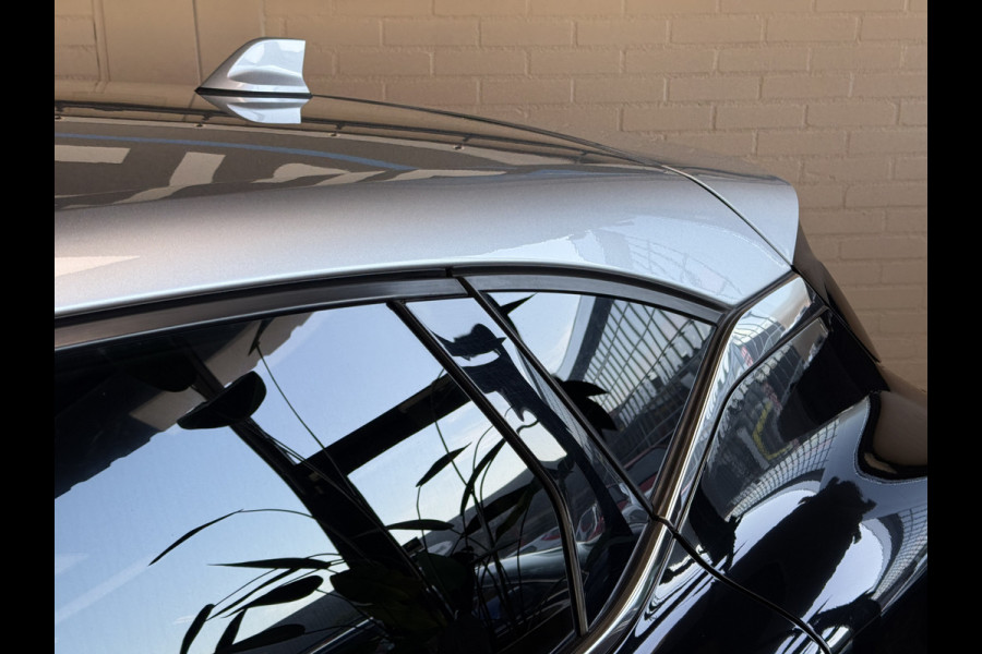 Renault Captur 1.3 TCe 155 AUT Edition One| Groot Navi | Trekhaak | Pano | Bose | 18" | 360 | Led | 100% Elk jaar onderhouden!