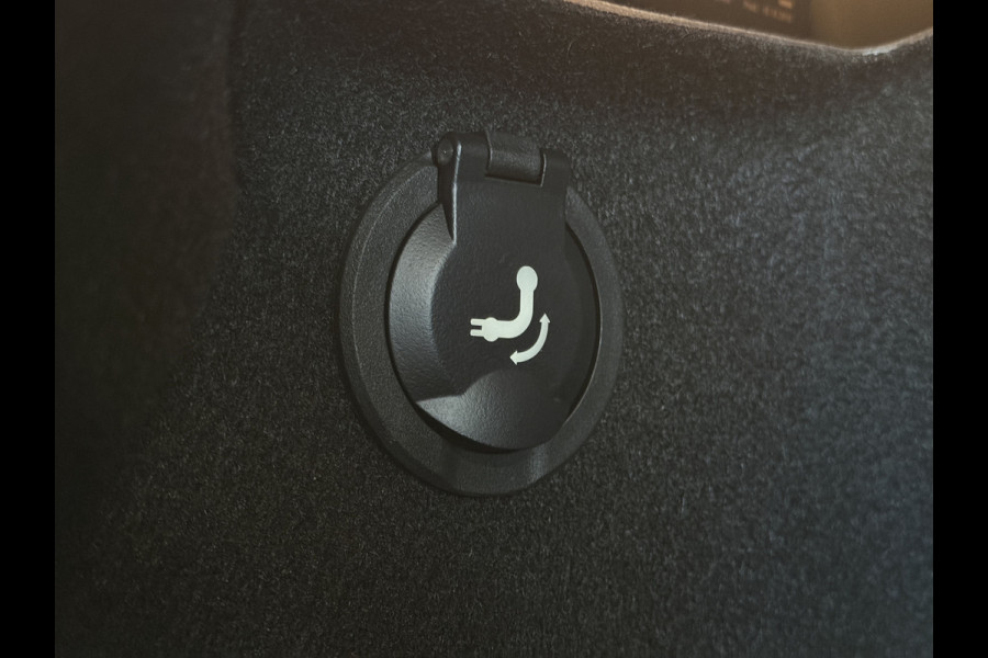 Renault Captur 1.3 TCe 155 AUT Edition One| Groot Navi | Trekhaak | Pano | Bose | 18" | 360 | Led | 100% Elk jaar onderhouden!