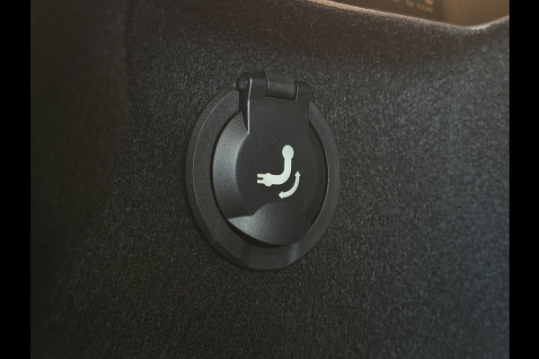 Renault Captur 1.3 TCe 155 AUT Edition One| Groot Navi | Trekhaak | Pano | Bose | 18" | 360 | Led | 100% Elk jaar onderhouden!