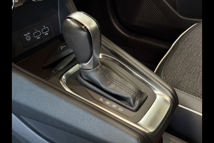 Renault Captur 1.3 TCe 155 AUT Edition One| Groot Navi | Trekhaak | Pano | Bose | 18" | 360 | Led | 100% Elk jaar onderhouden!