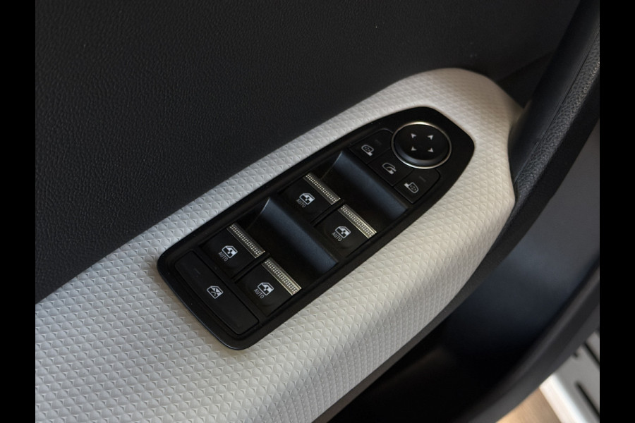 Renault Captur 1.3 TCe 155 AUT Edition One| Groot Navi | Trekhaak | Pano | Bose | 18" | 360 | Led | 100% Elk jaar onderhouden!