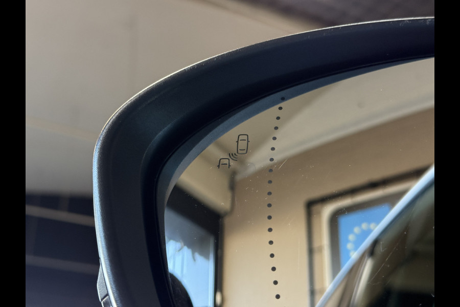 Renault Captur 1.3 TCe 155 AUT Edition One| Groot Navi | Trekhaak | Pano | Bose | 18" | 360 | Led | 100% Elk jaar onderhouden!