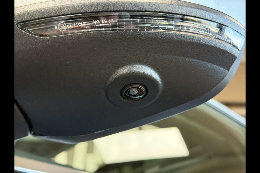 Renault Captur 1.3 TCe 155 AUT Edition One| Groot Navi | Trekhaak | Pano | Bose | 18" | 360 | Led | 100% Elk jaar onderhouden!