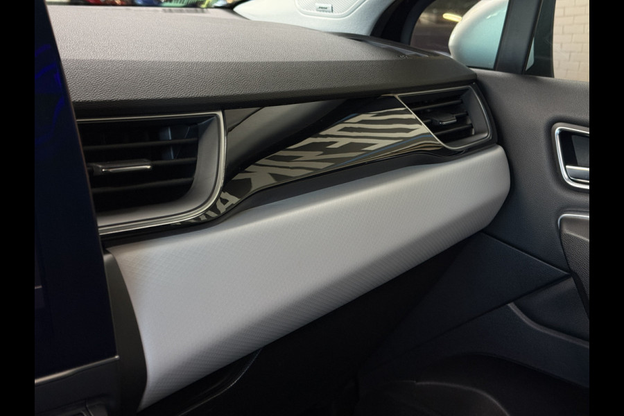 Renault Captur 1.3 TCe 155 AUT Edition One| Groot Navi | Trekhaak | Pano | Bose | 18" | 360 | Led | 100% Elk jaar onderhouden!