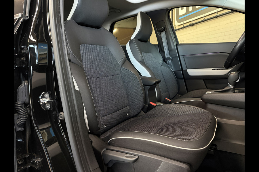 Renault Captur 1.3 TCe 155 AUT Edition One| Groot Navi | Trekhaak | Pano | Bose | 18" | 360 | Led | 100% Elk jaar onderhouden!