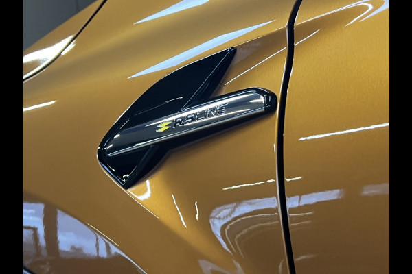 Renault Captur 1.3 TCe 160 RS Line | Groot Navi | Stoel, Stuur & voorruitverwarming | 18" | Led | 100% Dealer onderhouden!