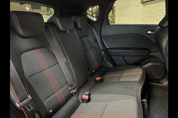 Renault Captur 1.3 TCe 160 RS Line | Groot Navi | Stoel, Stuur & voorruitverwarming | 18" | Led | 100% Dealer onderhouden!