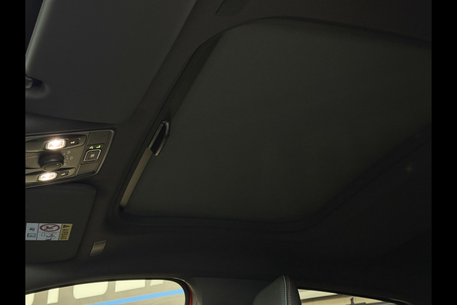 Renault Captur 1.3 TCe 160 R.S. Line | VERKOCHT! Groot Navi | Pano | Camera | Stoelverwarming | Led | 18" | 100% Dealer onderhouden!