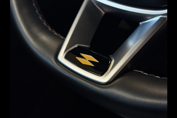 Renault Captur 1.3 TCe 160 R.S. Line | VERKOCHT! Groot Navi | Pano | Camera | Stoelverwarming | Led | 18" | 100% Dealer onderhouden!