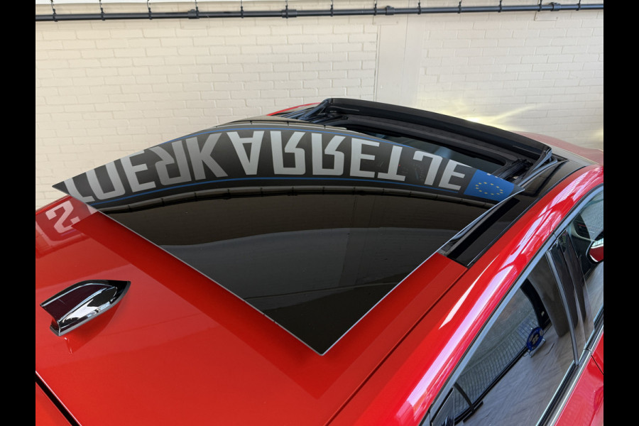 Renault Captur 1.3 TCe 160 R.S. Line | VERKOCHT! Groot Navi | Pano | Camera | Stoelverwarming | Led | 18" | 100% Dealer onderhouden!