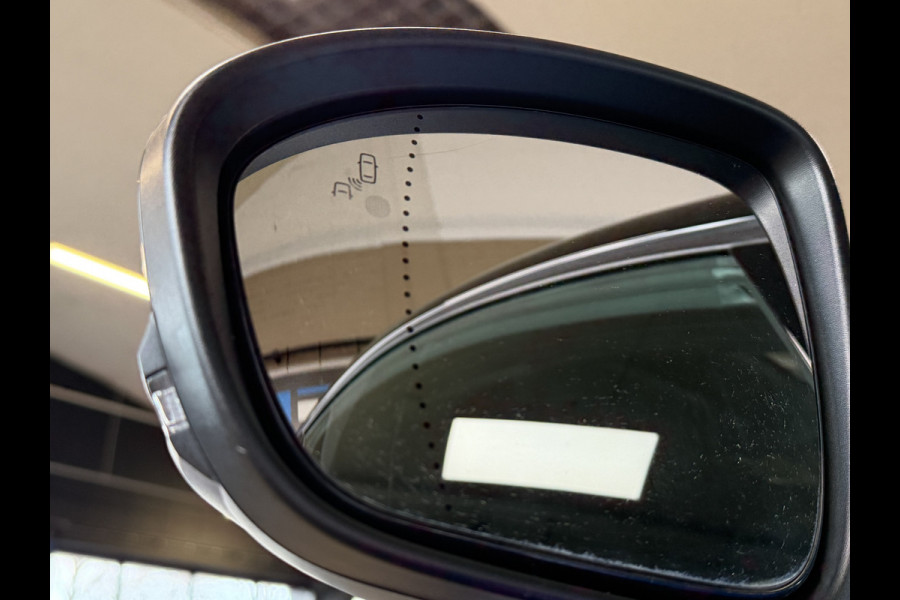 Renault Captur 1.3 TCe 160 R.S. Line | Groot Navi | ACC | Camera | Blindspot | 18" | Stoelverwarming | 100 % Dealer onderhouden!