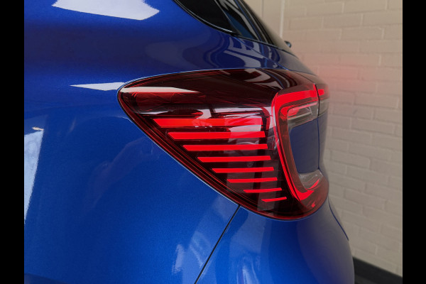 Renault Captur 1.3 TCe 160 R.S. Line | Groot Navi | ACC | Camera | Blindspot | 18" | Stoelverwarming | 100 % Dealer onderhouden!