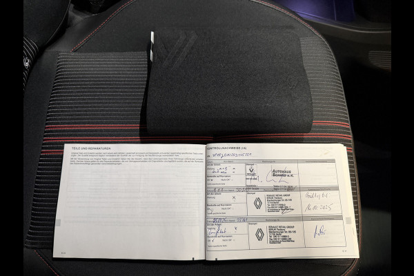 Renault Captur 1.3 TCe 160 R.S. Line | Groot Navi | ACC | Camera | Blindspot | 18" | Stoelverwarming | 100 % Dealer onderhouden!