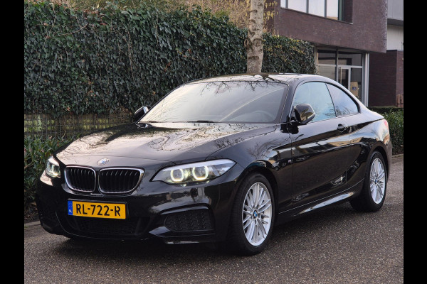 BMW 2 Serie Coupé M-Sport Apple Carplay Line Assist 2e eigenaar High Executive