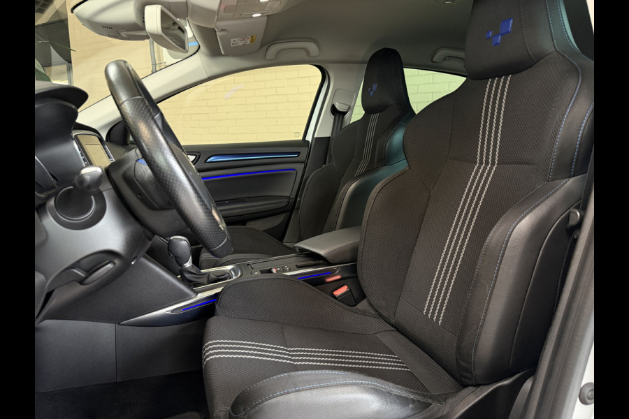 Renault Mégane 1.3 TCe 160TCe GT-Line | Navi | 18 inch | Led | Camera | Stoelverwarming | PDC V+A | Keurig nette en goed onderhouden Megane GT-Line