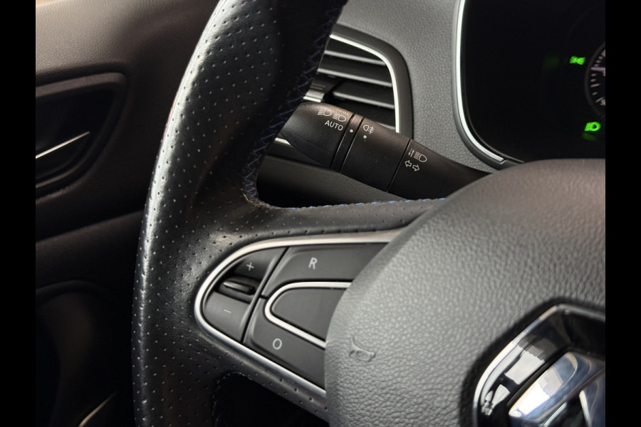 Renault Mégane 1.3 TCe 160TCe GT-Line | Navi | 18 inch | Led | Camera | Stoelverwarming | PDC V+A | Keurig nette en goed onderhouden Megane GT-Line