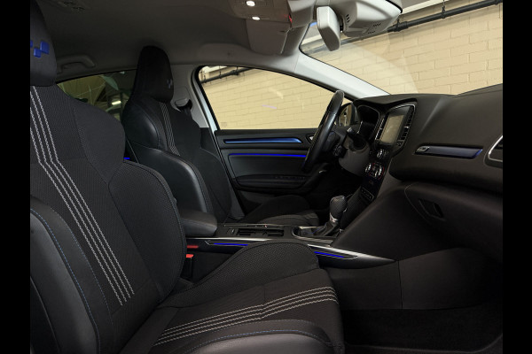 Renault Mégane 1.3 TCe 160TCe GT-Line | Navi | 18 inch | Led | Camera | Stoelverwarming | PDC V+A | Keurig nette en goed onderhouden Megane GT-Line