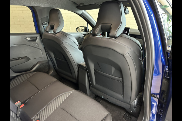 Renault Clio 1.0 TCe 90 Esprit Alpine | Groot Navi | Bose | Camera | 17" | Blindspot | ACC Volledig Dealer onderhouden!