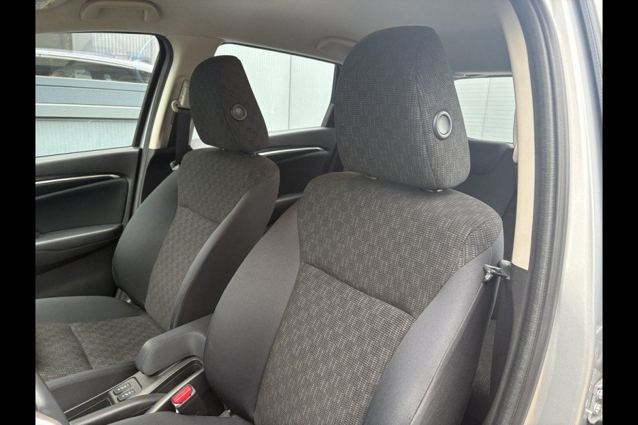 Honda Jazz 1.3 i-VTEC Comfort Automaat NAVI/CRUISE/AIRCO/DAB/PDC/TREKHAAK/STOELVERWARMING