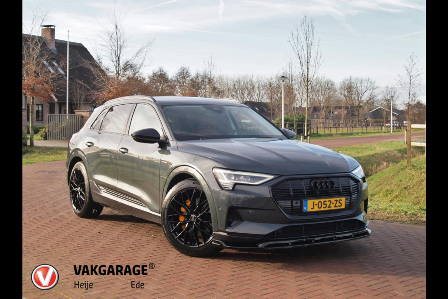 Audi e-tron 55 quattro Business edition 95 kWh | 21 Inch | Camera | Apple Carplay | Sfeerverlichting | Stoelmemory |