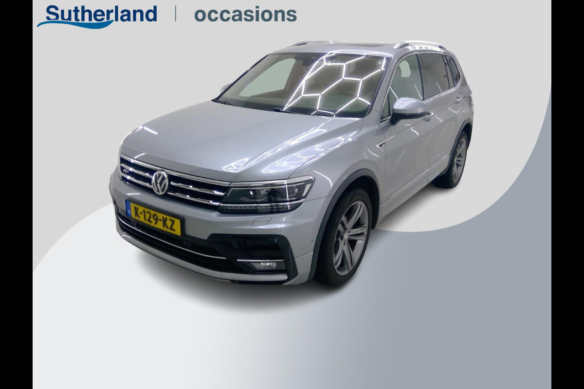 Volkswagen Tiguan Allspace 1.5 TSI Highline Business R Line 7p 150pk | Wegklapbare Trekhaak | Panoramadak | Leder | Stoelverwarming |