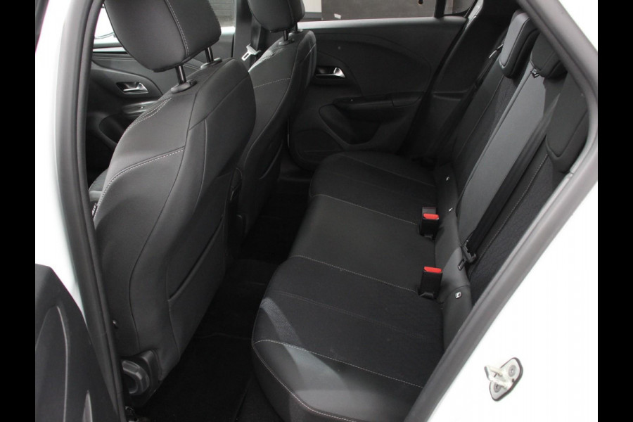 Opel Corsa 1.2 Turbo Sport Edition Climate control | Cruise control | Panoramadak | Achteruitrijcamera | Parkeersensoren | Stuurverwarming | Stoelverwarming | Apple Carplay/ Android Auto