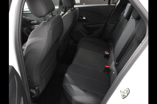 Opel Corsa 1.2 Turbo Sport Edition Climate control | Cruise control | Panoramadak | Achteruitrijcamera | Parkeersensoren | Stuurverwarming | Stoelverwarming | Apple Carplay/ Android Auto