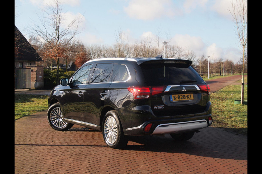 Mitsubishi Outlander 2.4 PHEV Intense | Camera | Apple Carplay | Cruise Control | NL-auto |