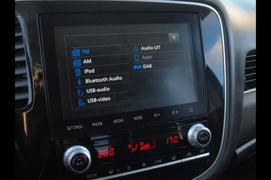 Mitsubishi Outlander 2.4 PHEV Intense | Camera | Apple Carplay | Cruise Control | NL-auto |