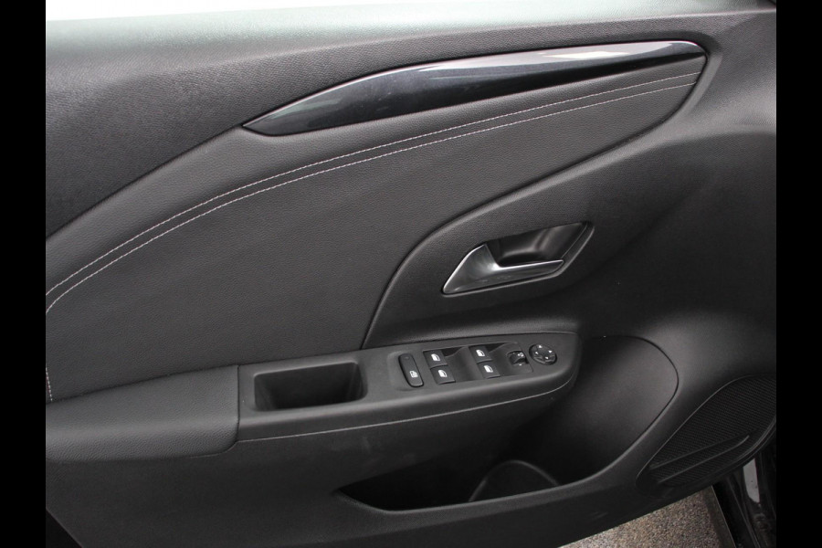 Opel Corsa 1.2 Turbo Sport Edition Climate control | Cruise control | Panoramadak | Achteruitrijcamera | Parkeersensoren | Stuurverwarming | Stoelverwarming | Apple Carplay/ Android Auto