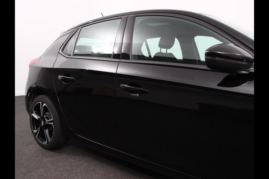 Opel Corsa 1.2 Turbo Sport Edition Climate control | Cruise control | Panoramadak | Achteruitrijcamera | Parkeersensoren | Stuurverwarming | Stoelverwarming | Apple Carplay/ Android Auto