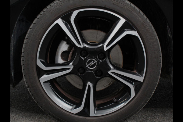 Opel Corsa 1.2 Turbo Sport Edition Climate control | Cruise control | Panoramadak | Achteruitrijcamera | Parkeersensoren | Stuurverwarming | Stoelverwarming | Apple Carplay/ Android Auto