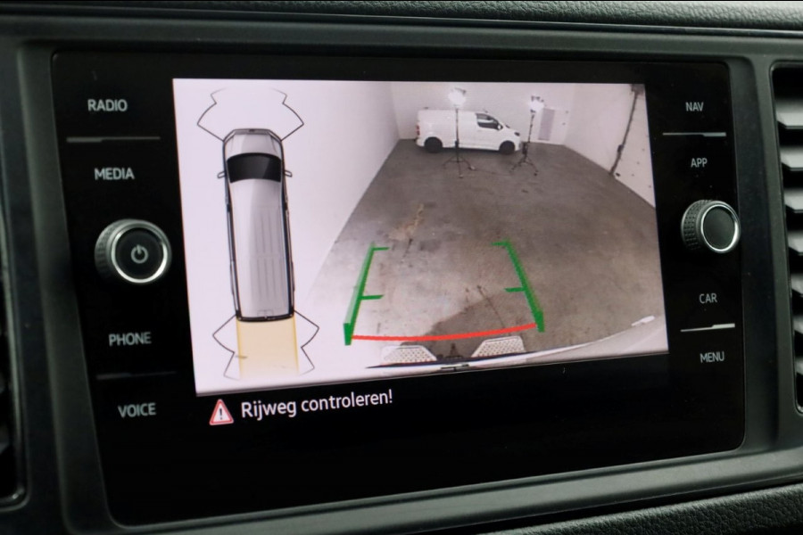 Volkswagen Crafter 35 2.0 TDI 177pk RWD L3H3 (L2H2) Airco/Camera Trekhaak 3500kg 09-2020