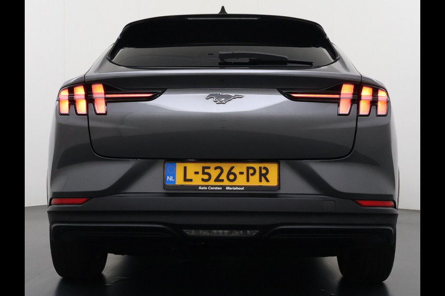 Ford Mustang Mach-E Extended RWD 98 kWh SOH 94% 294pk Pano-Dak Leer+8-weg-Elektr+Verwarmd+Geheugen 360-Camera Bang&Olufsen-HiFi Elektr.Achter Keyless Smartphone-key Dual-Ecc Ford-pass-Connect/Entry Speed-Assist Active-Breaking Blind-Spot-warning Driver-Alerd AB+  LMv LED-Lamp-v+a € 59.000 nieuw Orig.Nederlandse Auto 1e Eigenaar WLTP 610km