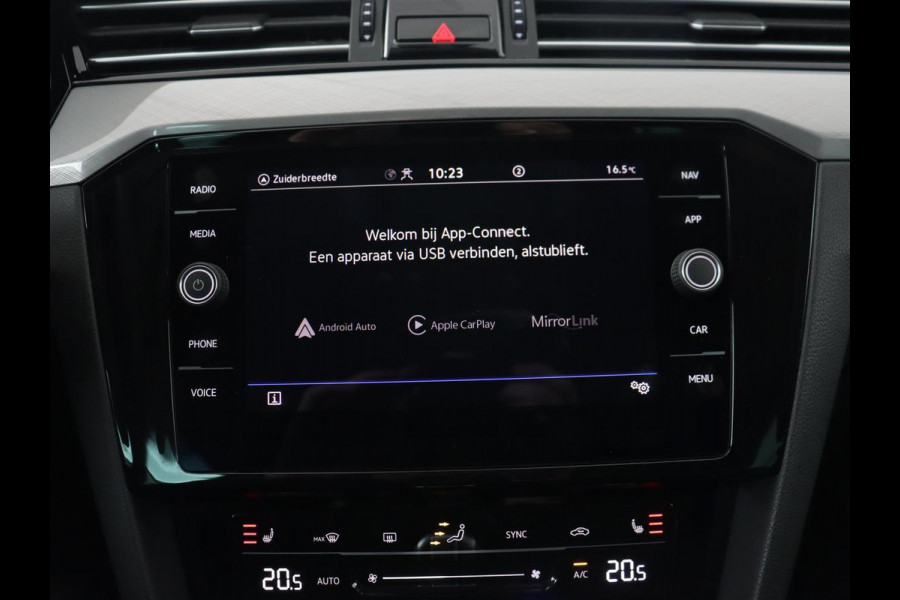 Volkswagen Passat 1.4 TSI PHEV GTE | Trekhaak | Stoelverwarming | Massage | Camera | Carplay | Navigatie | Adaptive cruise | Matrix LED | Parkeerhulp | Climate control | Plug In