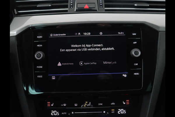 Volkswagen Passat 1.4 TSI PHEV GTE | Trekhaak | Stoelverwarming | Massage | Camera | Carplay | Navigatie | Adaptive cruise | Matrix LED | Parkeerhulp | Climate control | Plug In