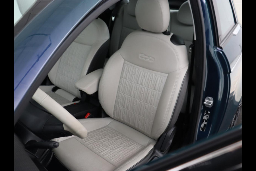 Fiat 500 La Prima 42 kWh | Panoramadak | Adaptive cruise | Leder | Camera | Keyless | Carplay | Parkeerhulp | Full LED | Side Assist | Climate control