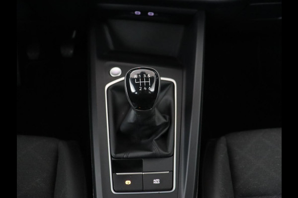 Volkswagen Golf 1.0 TSI Life | Carplay | Navigatie | Adaptive cruise | Sfeerverlichting | Full LED | Climate control | Parkeerhulp | Keyless Start