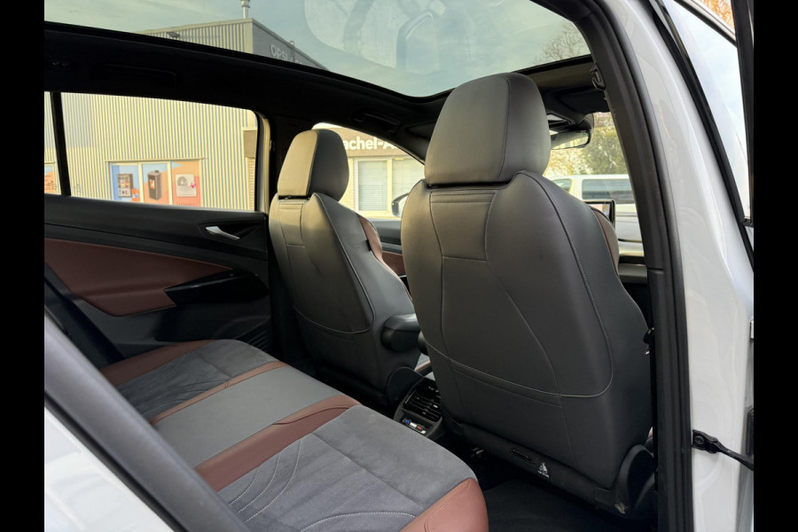 Volkswagen ID.4 Max 77 kWh | Warmtepomp | Panorama | IQ-Light | 360 Camera |