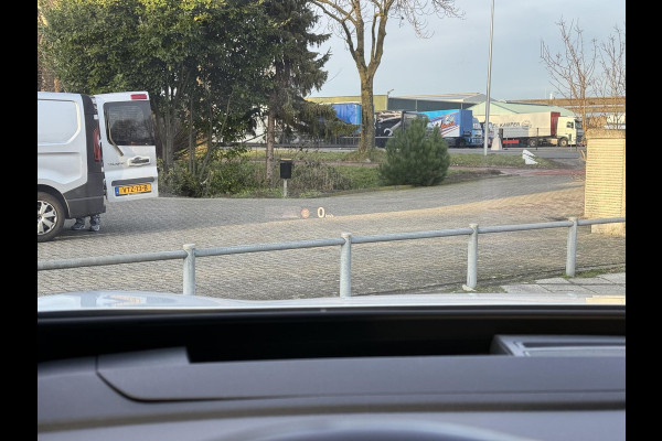 Volkswagen ID.4 Max 77 kWh | Warmtepomp | Panorama | IQ-Light | 360 Camera |