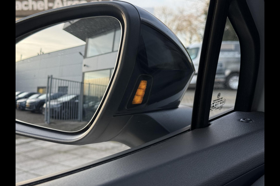 Volkswagen ID.4 Max 77 kWh | Warmtepomp | Panorama | IQ-Light | 360 Camera |