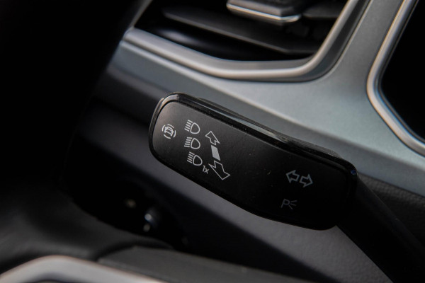 Volkswagen T-Roc 1.5 TSI Goal Edition PDC|Stoelverwarming|Carplay|Dodehoeksensor|ACC|LMV