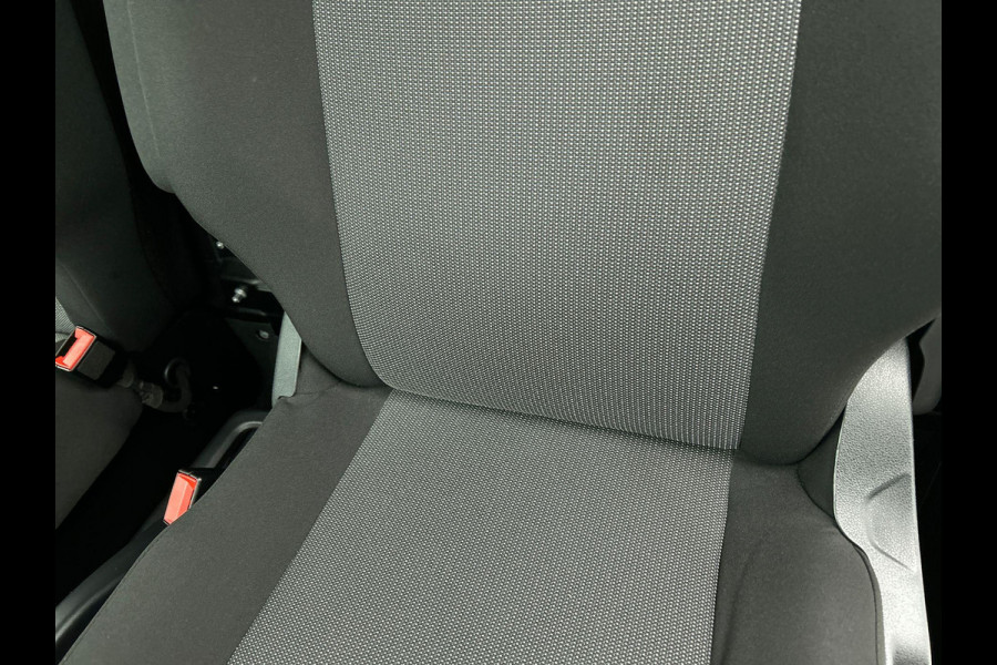 Opel Combo 1.5D L1H1 130pk Automaat Edition Airco Navigatie Apple Carplay/ Android Auto Trekhaak Betimmerd Cruise Control