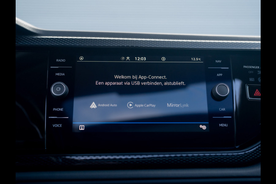 Volkswagen Taigo 1.0 TSI Life Business | Panodak | IQ Light | Keyless | Prijs Rijklaar!!