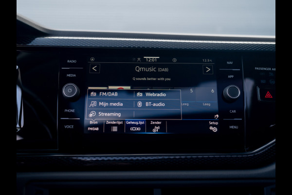 Volkswagen Taigo 1.0 TSI Life Business | Panodak | IQ Light | Keyless | Prijs Rijklaar!!